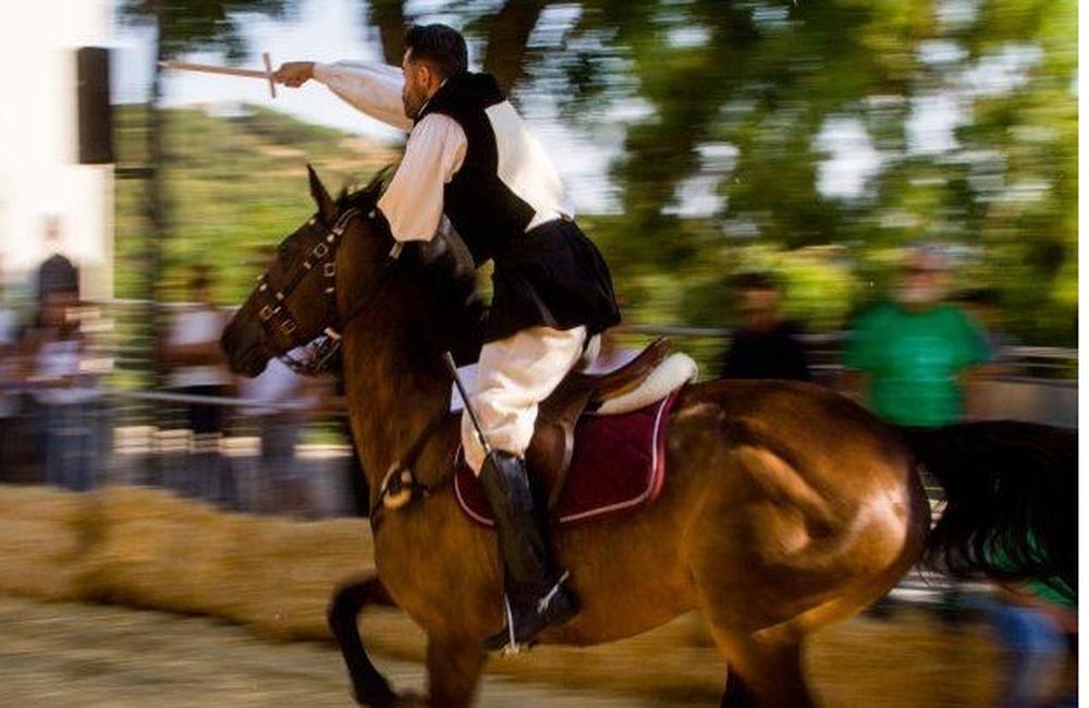La cavalcata osilese e la corsa dell’anello